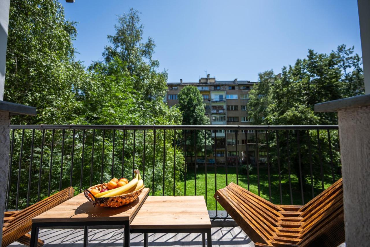 Cozy One-Bedroom Apartment Near City Center 塞拉耶佛 外观 照片