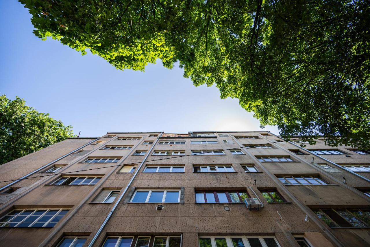 Cozy One-Bedroom Apartment Near City Center 塞拉耶佛 外观 照片
