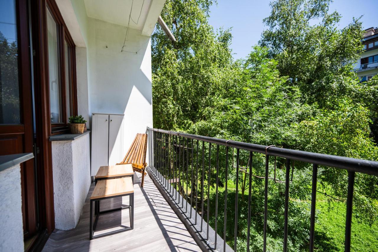Cozy One-Bedroom Apartment Near City Center 塞拉耶佛 外观 照片